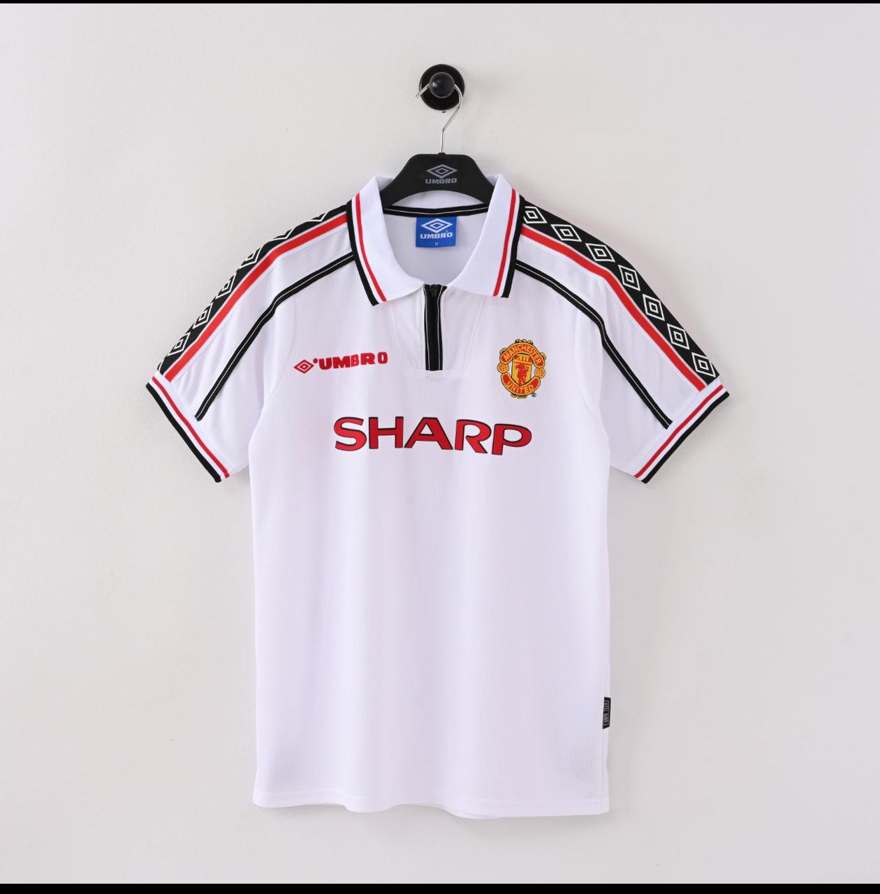 Manchester United 1998/99 Home Jersey.